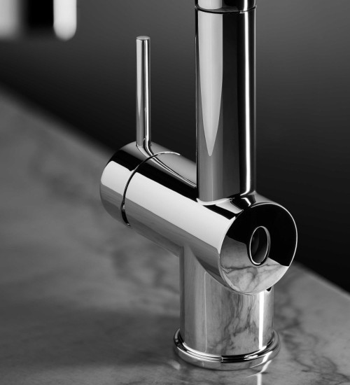 Touchless Kitchen Faucet in Chrome