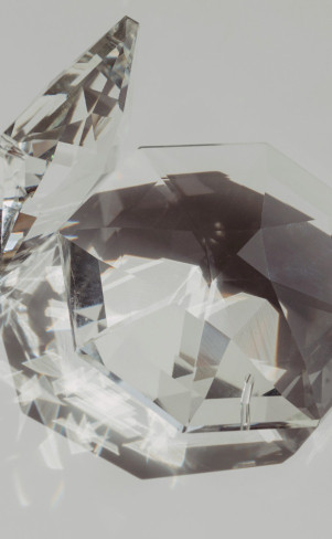 Understated brilliance. Subtle sparkle.