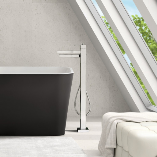 Riobel Edge Tub Filler